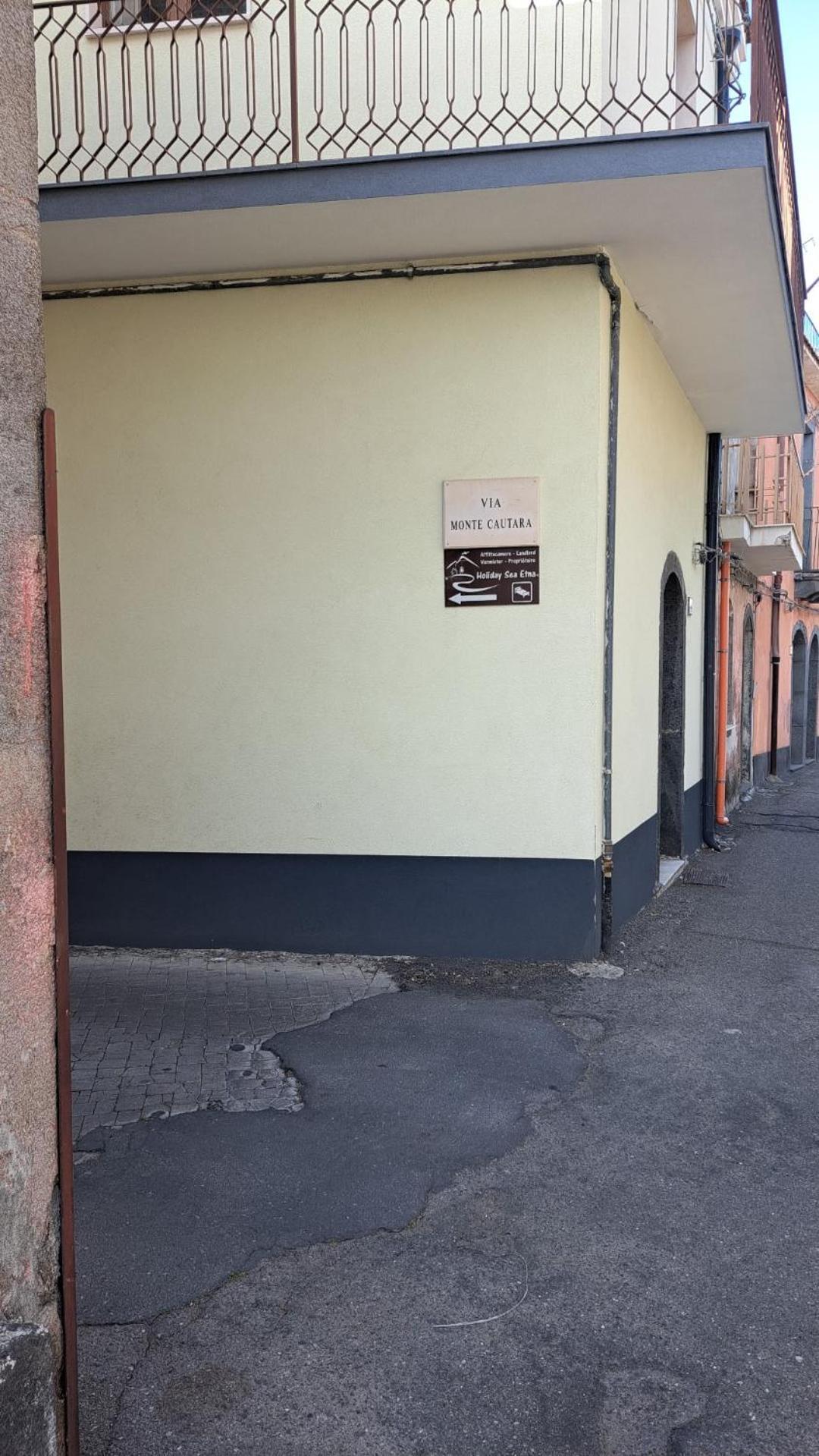 Casa Holiday Sea Etna Di Enza Linguaglossa Exterior foto